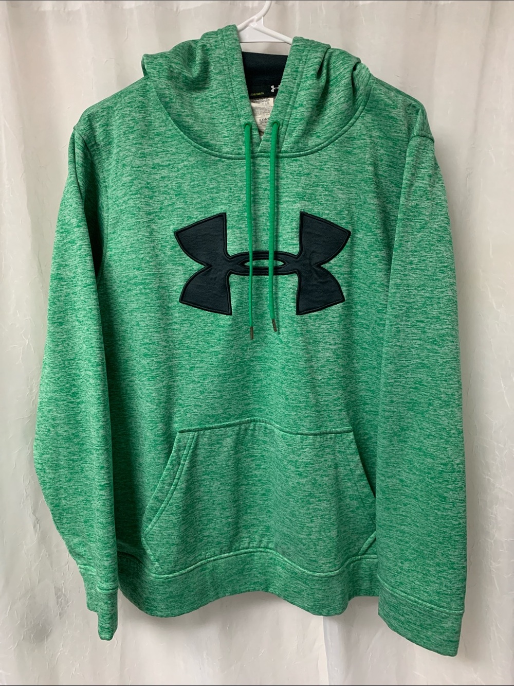 Under Armour Men’s Green Pullover Hoodie